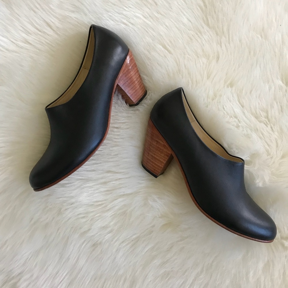 Nisolo Austin Smoke Heel